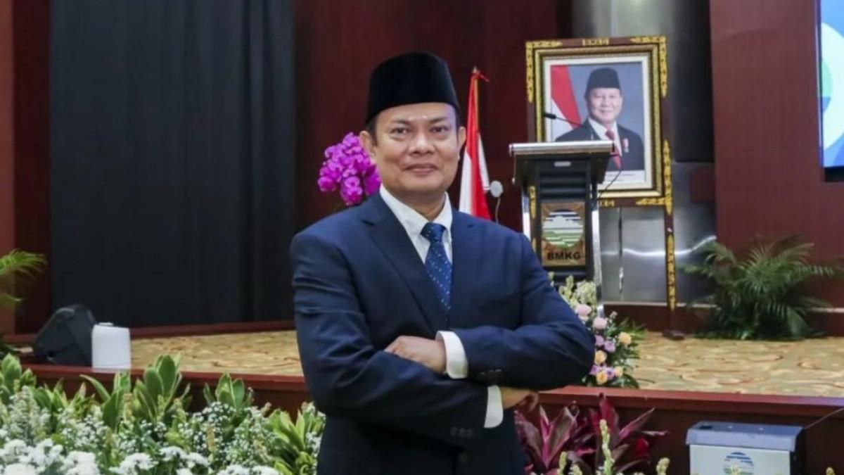 Guru Besar Fakultas Teknik Universitas Gadjah Mada, Prof. Ir. Teuku Faisal Fathani, resmi dilantik sebagai Kepala Badan Meteorologi, Klimatologi, dan Geofisika (BMKG).