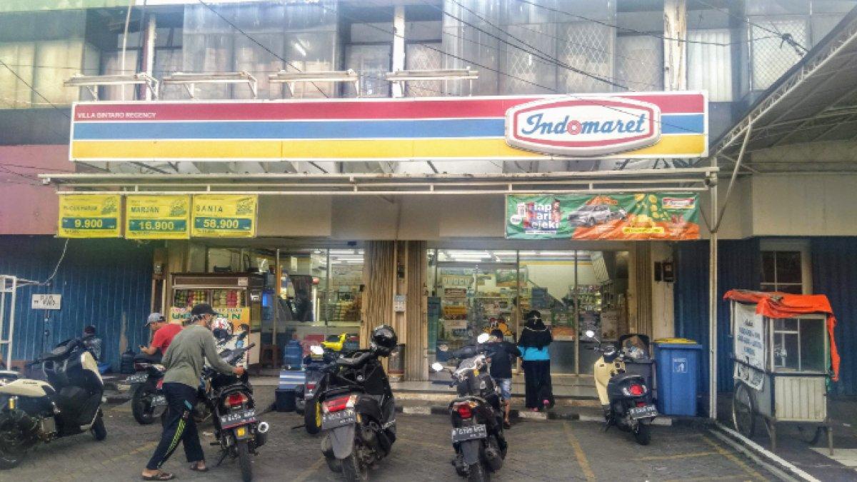 Belanja perbekalan murah kini lebih hemat, dengan minyak 2L dan 5 mie diskon yang tersedia di Indomaret, Alfamart, dan Superindo.