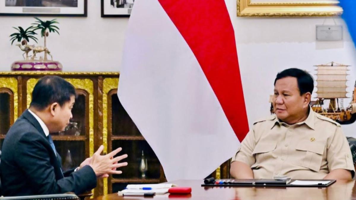 JONAN BERTEMU PRABOWO - Eks Direktur Utama KAI Ignasius Jonan dipanggil khusus oleh Presiden Prabowo Subianto ke Istana Kepresidenan Jakarta. Keduanya berbincang selama dua jam pada Senin (3/11/2025).