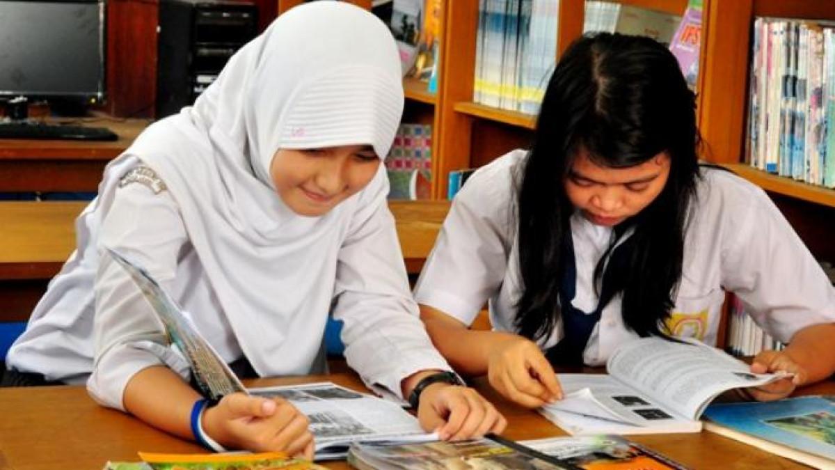Jawaban Bahasa Indonesia Kelas 7 Halaman 64 65 Kalimat Langsung dan Tak Langsung dalam Teks Fantasi
