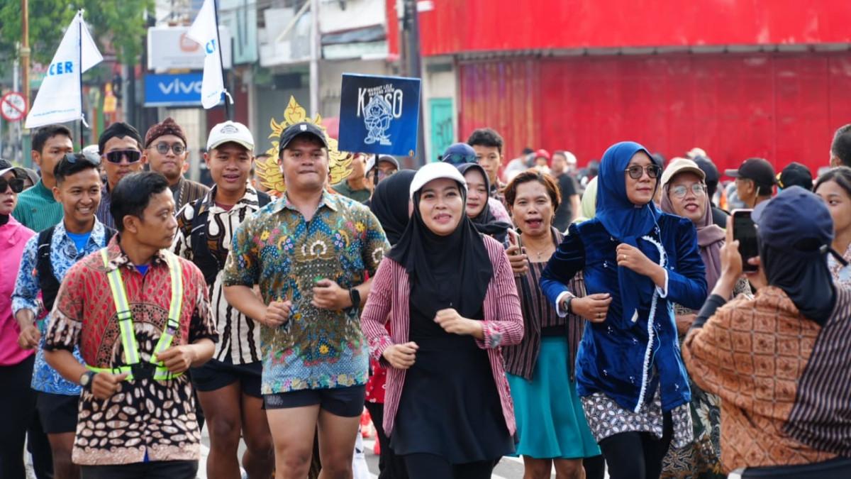 EVENT PEMKAB KLATEN - Acara Karso Culture Run 2025 yang digelar di Mangut Karso Klaten, Minggu (16/11/2025), mendapat respons positif dari Ketua TP PKK Klaten Fahrani Hamenang Wajar Ismoyo.