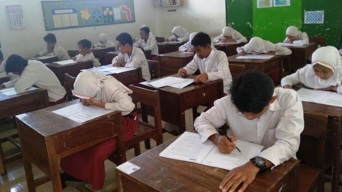 Kunci Jawaban IPAS Kelas 3 Halaman 75 Apa Aktivitas Manusia Bisa Menambahkan Komponen Ekosistem?