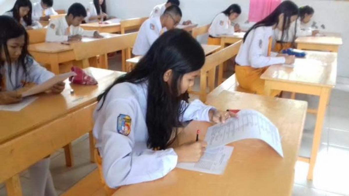 Kunci Jawaban Latihan Soal TKA Bahasa Inggris Kelas 12 What Is The Purpose Of The Dialog?
