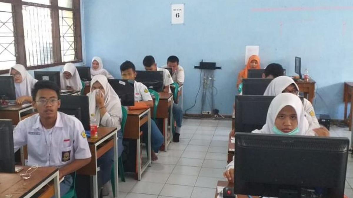 Kunci Jawaban Soal Matematika TKA Kelas 12 Jumlah 200 Bilangan Asli Pertama Adalah