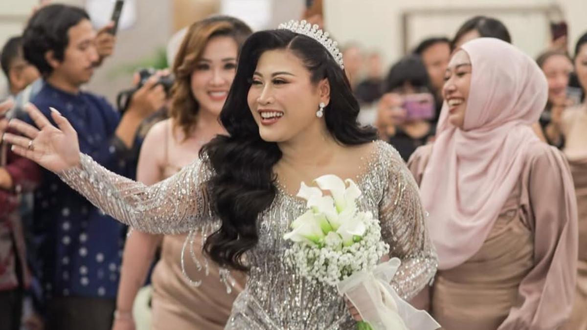 PERNIKAHAN BOIYEN - Boiyen menikah dengan Rully Anggi Akbar, diberikan mahar 15 gr emas dan uang Rp110.002.025, apa pekerjaan sang suami?