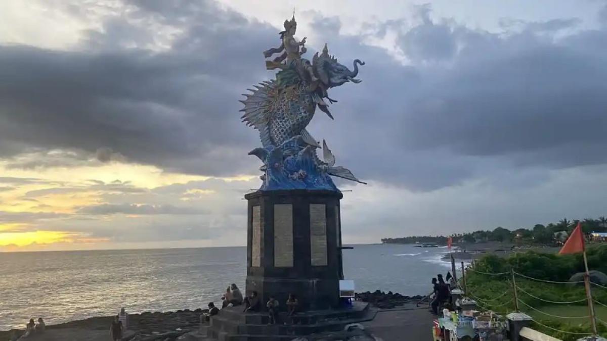 PERERENAN BALI - Pantai Pererenan Terletak di desa Pererenan, Kecamatan Mengwi, Kabupaten Badung Bali