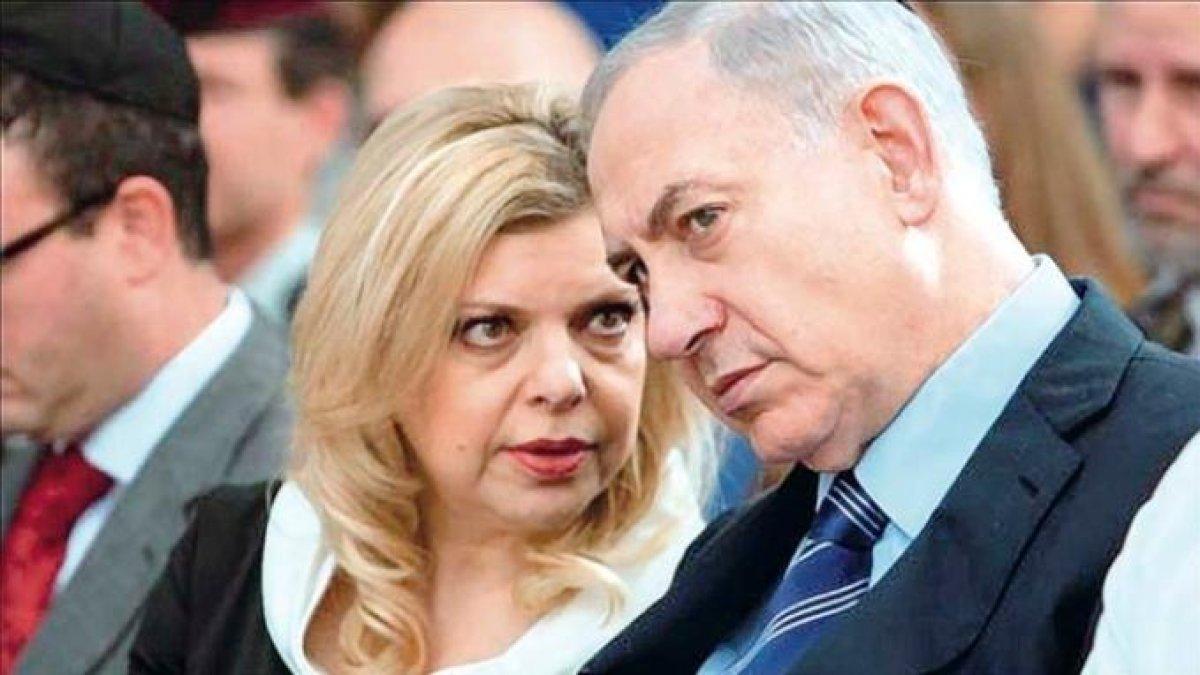ISU NETANYAHU TEWAS – Perdana Menteri Israel Benjamin Netanyahu menjadi sorotan setelah media Iran melaporkan spekulasi mengenai kemungkinan dirinya tewas atau terluka, yang kemudian dibantah oleh media Israel karena dinilai tidak memiliki bukti kuat.