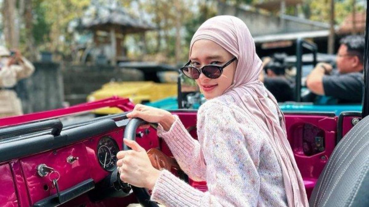 Inara Rusli dan Insanul Fahmi Pernikahan Siri