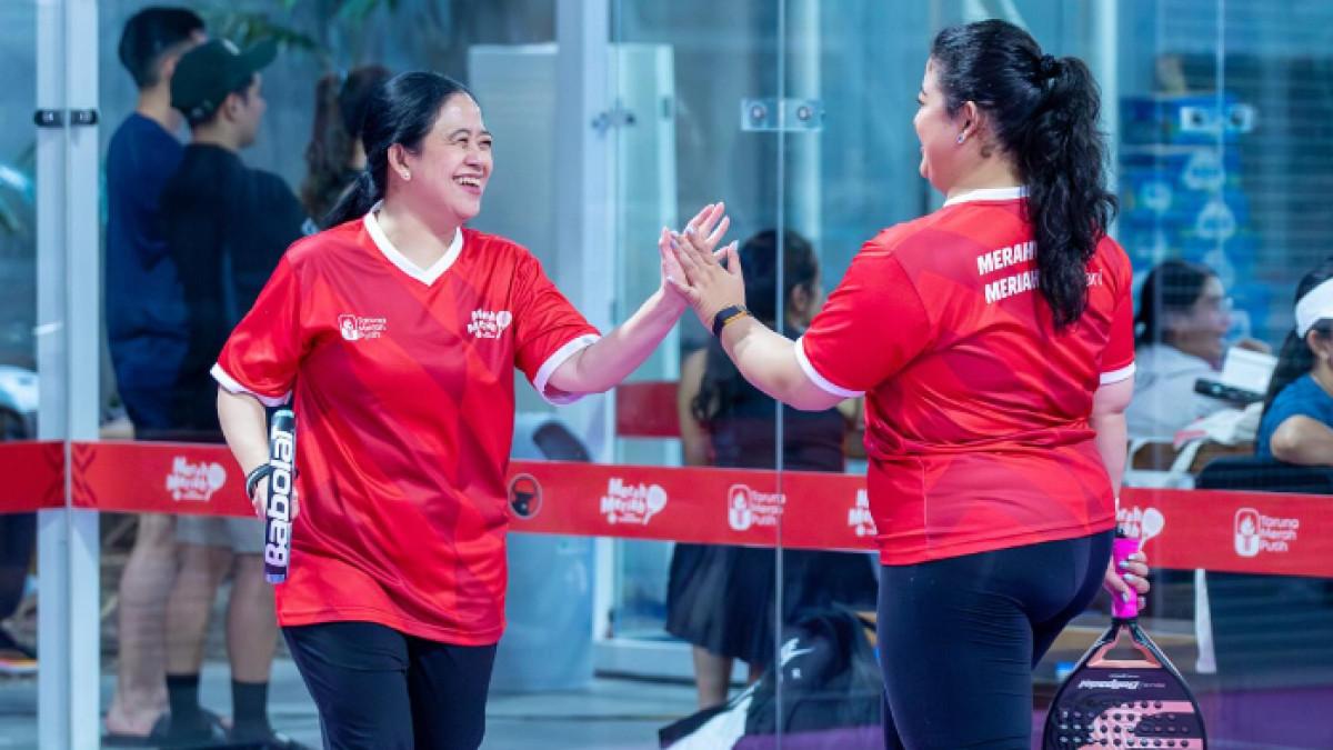 Potret Puan Maharani, Ketua Dewan Perwakilan Rakyat Republik Indonesia sedang main padel