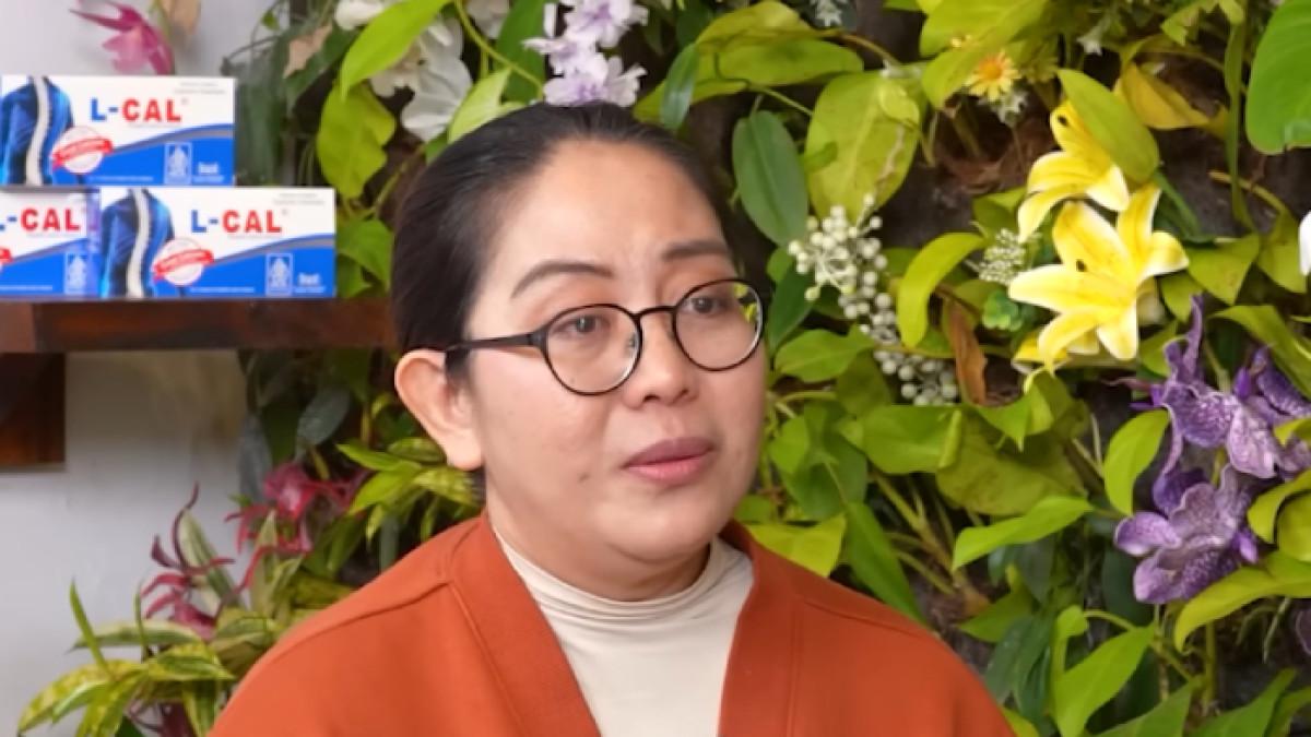 SHARON IBU TIMOTHY - Sharon ibunda Timothy Anugerah Saputra.