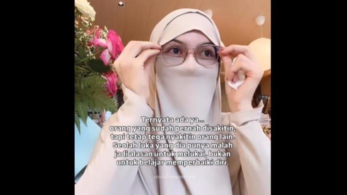 BONGKAR PERSELINGKUHAN- Sosok Wardatina Mawa tengah jadi sorotan setelah membongkar dugaan perselingkuhan suaminya, Insanul Fahmi dengan artis Inara Rusli.