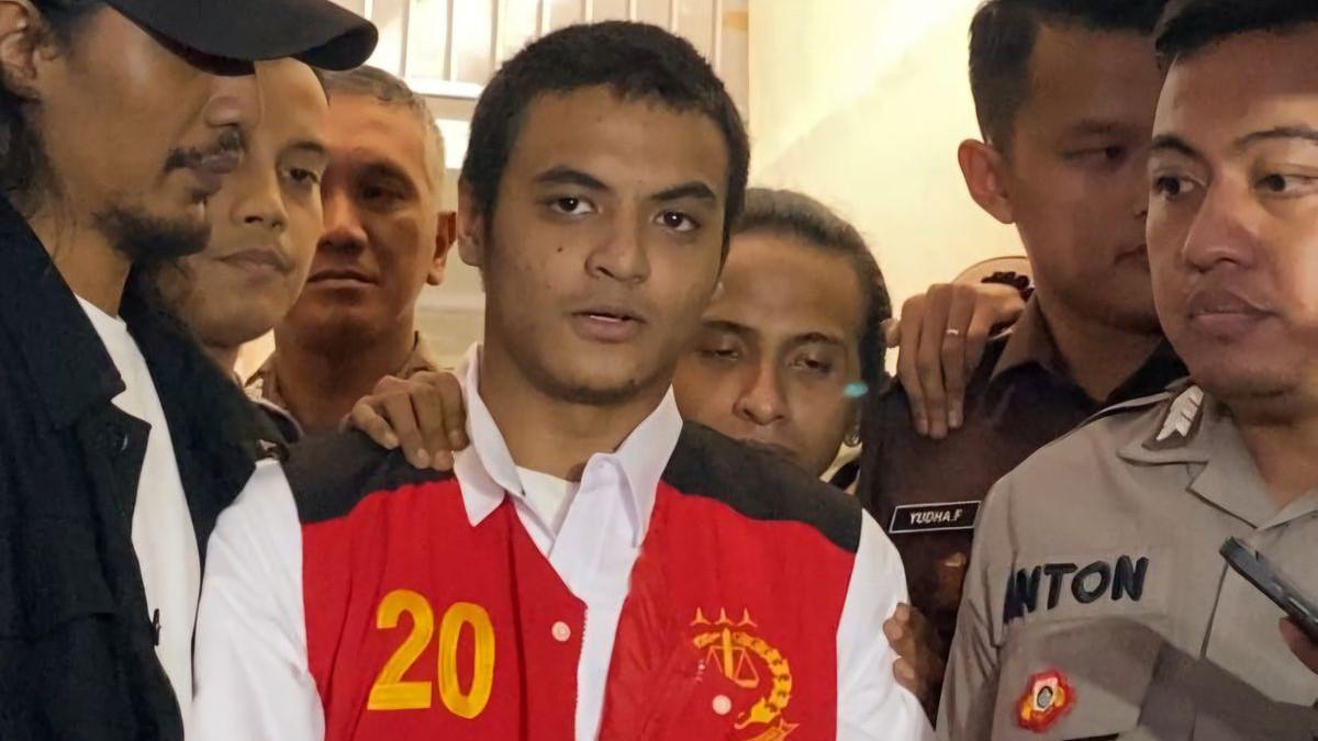Terdakwa Vadel Badjideh dituntut 12 tahun penjara dalam kasus asusila anak Nikita Mirzani di Pengadilan Negeri Jakarta Selatan, Senin (1/9/2025).