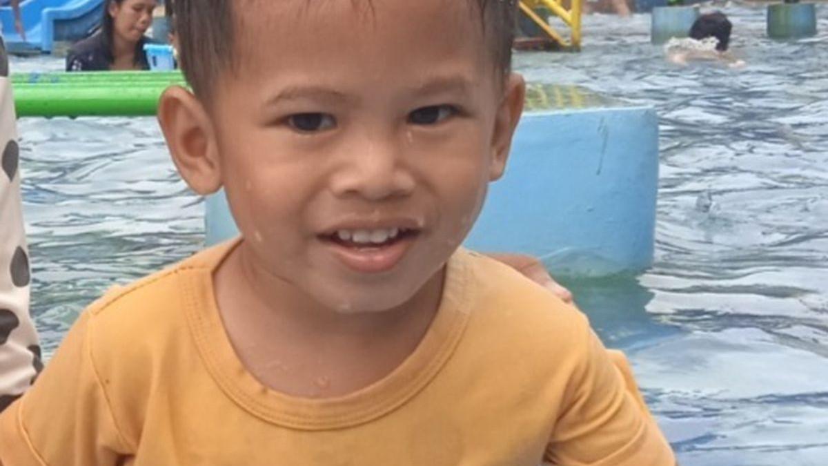 TOLONG KENZIE DICULIK - Wajah Kenzie, bocah yang hilang di Pasar Danau, Kecamatan Pelepat Ilir, Kabupaten Bungo, Jambi, (1/9/2022).