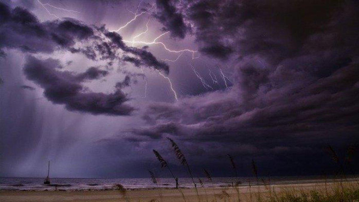 Spill! Warning BMKG, Kondisi Cuaca Denpasar Sabtu 6 April 2024: Hujan Petir Sepanjang Hari