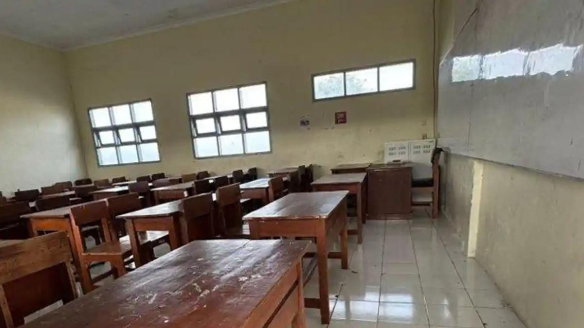 KUNCI JAWABAN IPAS - Ilustrasi ruang kelas. Inilah kunci jawaban IPAS Kelas 3 SD halaman 2 Kurikulum Merdeka