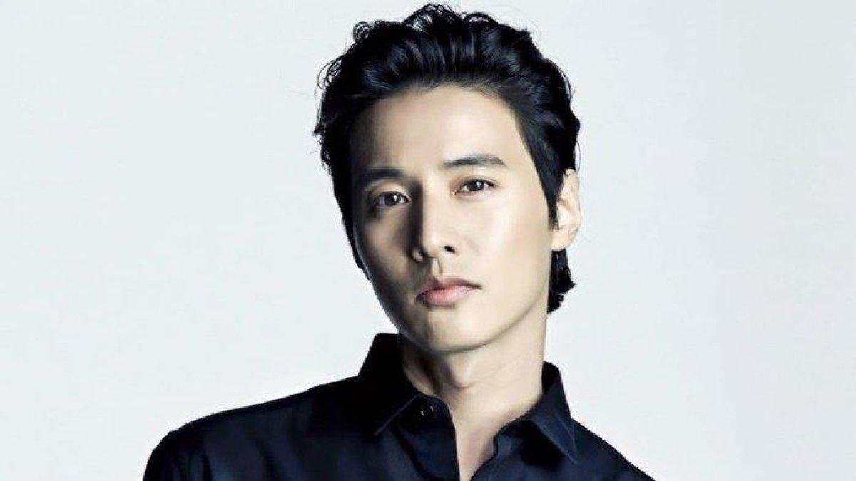 Sosok Won Bin, Aktor Korea Selatan yang Datang dan Menangis di Rumah Duka Kim Sae Ron