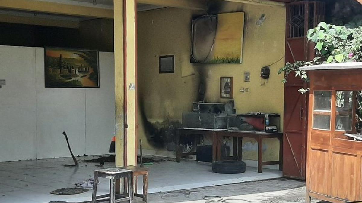 Teror Rumah Api di Sleman Yogyakarta, Kadar Hidrogen Tinggi, Pendapatan ...