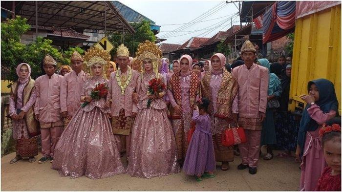 SEMRINGAH Pria Nikahi 2 Wanita Sekaligus, Naik Pelaminan Langsung Bertiga, Tamu Puji Serasi