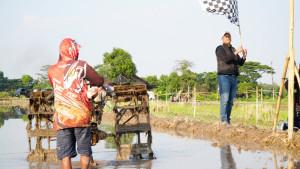 Bupati-Klaten-Hamenang-Wajar-Ismoyo-perlombaan-balap-traktor.jpg