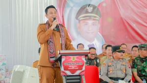 Bupati-Klaten-Hamenang-Wajar-Ismoyo-saat-kegiatan-Sambung-Rasa-Desa-Malangjiwan.jpg
