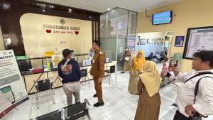 Bupati-Klaten-Hamenang-Wajar-Ismoyo-sidak-Puskesmas-Bayat.jpg