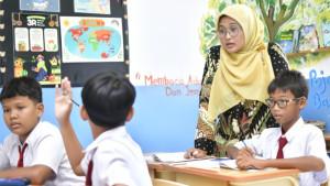GURU-MENGAJAR-GEDSNFESNF.jpg