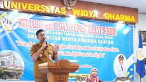Hamenang-di-Universitas-Widya-Dharma.jpg