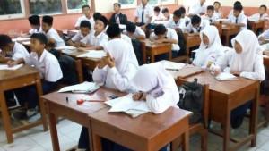 Jawaban-Soal-SAS-Matematika-Kelas-8-Di-Antara-Himpunan-Pasangan-Berikut-Merupakan-Suatu-Fungsi.jpg