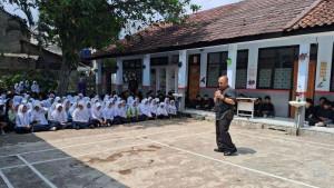 Kunci-Jawaban-IPA-Kelas-7-Halaman-21-Ayo-Berkreasi-Bantulah-Ayu-Untuk-Menjalankan-Percobaannya.jpg
