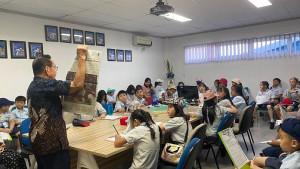 Kunci-Jawaban-PAI-Kelas-5-Halaman-66-Amanāh-Artinya-Dapat-Dipercaya-Jelaskan-Contohnya.jpg