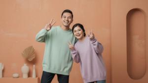 PROMPT-AI-Prompt-Gemini-AI-foto-pasangan-di-studio-foto-dengan-gaya-Korea.jpg