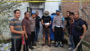 Polisi-menangkap-Waldi-anggota-Propam-Polres-Tebo-yang-membunuh-EY-37-dosen.jpg