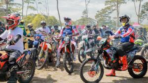 Ratusan-pecinta-motor-trail-Trail-Trabas-Klaten-Adventure-2025.jpg