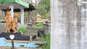 Sebuah-makam-di-Tempat-Pemakaman-Umum-TPU-Bonoloyo-Kecamatan-Banjarsari.jpg