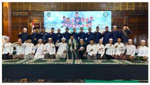 santri-m3-dan-Kyai-Halim.jpg