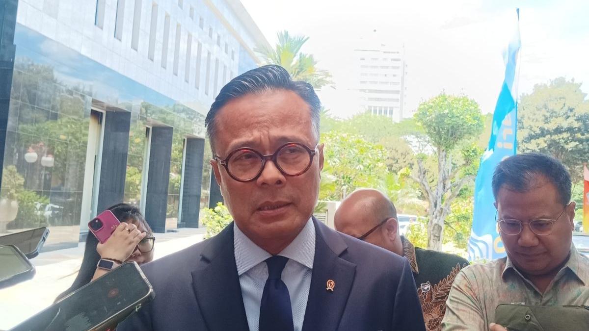 COO-Danantara-Dony-Oskaria-di-Kantor-Kementerian-Keuangan.jpg