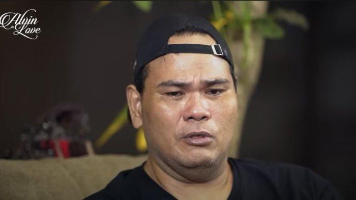 Fahmi-Bo-menangis-ceritakan-momen-tak-dianggap-di-nikahan-sang-anak.jpg