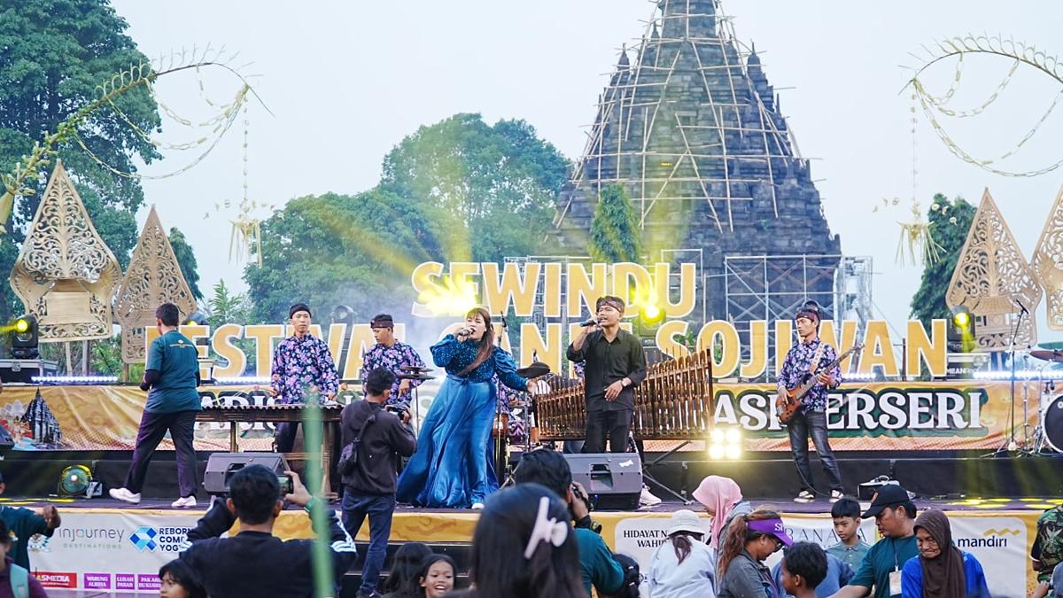 Festival Candi Sojiwan Hadirkan Kirab Budaya dan Kolaborasi Seni Tradisional