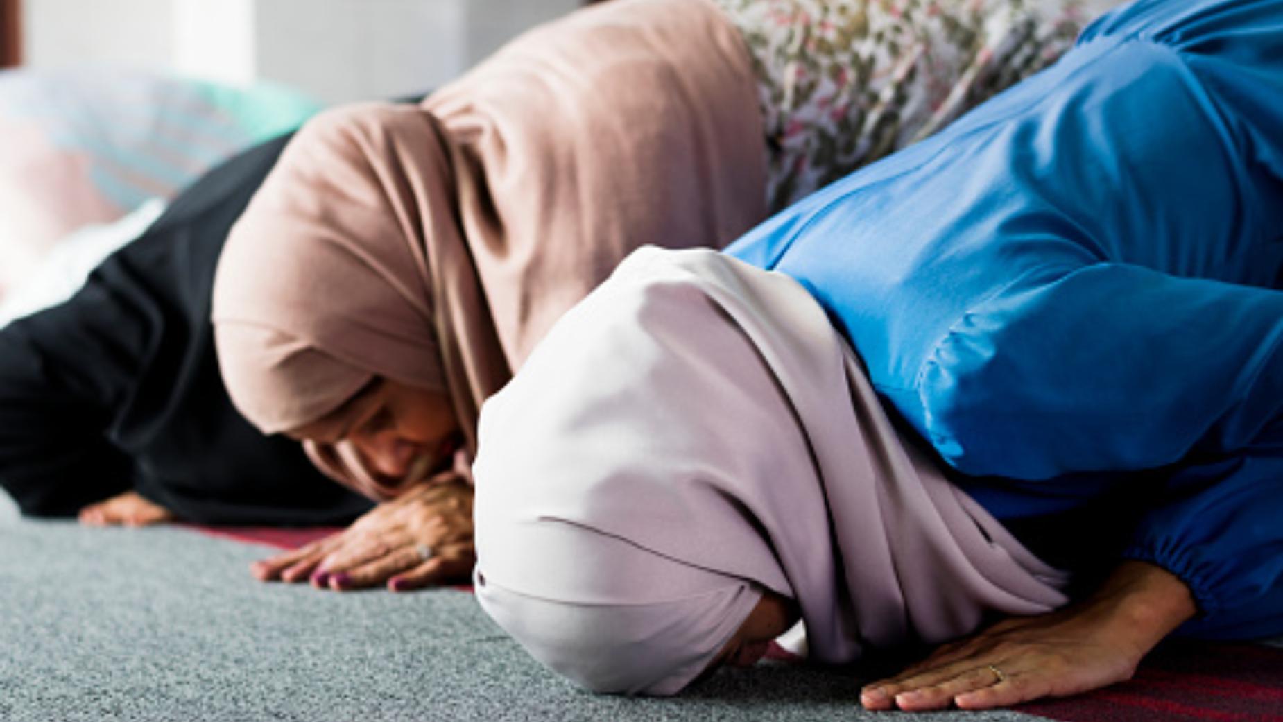 Ilustrasi-sujud-syukur-6.jpg