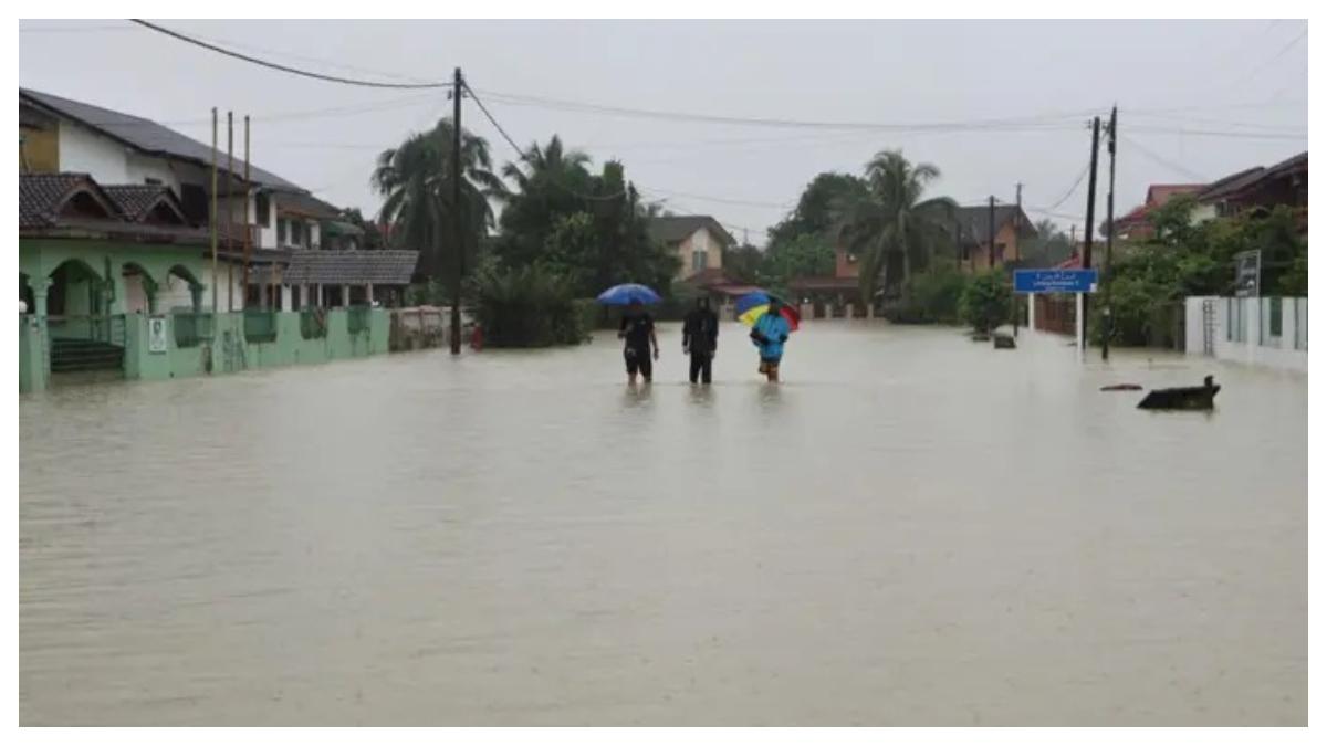 Banjir Malaysia Meningkat: Ribuan Warga Mengungsi di Johor dan Pahang, Terengganu Mulai Pulih