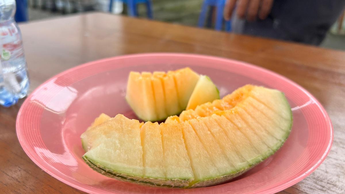 Irisan-melon-The-Blues-berwarna-oranye-di-Klaten.jpg