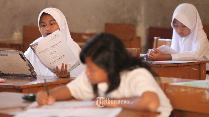 Jawaban-IPAS-Kelas-4-Halaman-54-Apa-Yang-Terjadi-Ketika-Air-Terus-Menerus-Dipanaskan.jpg