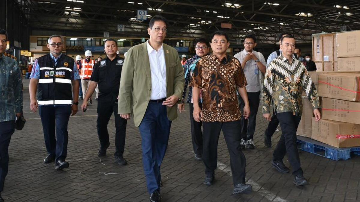 Ancaman Pemecatan Berbuah Manis! Purbaya Bangga Bea Cukai Mulai Berbenah: 2 Minggu Setelah Digebukin