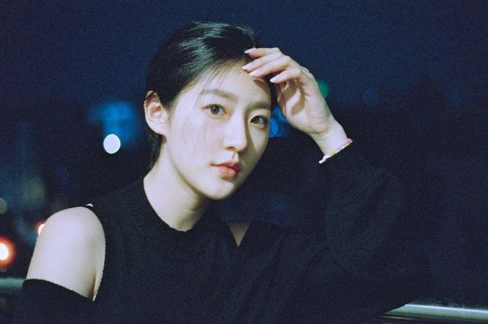 kim-sae-ron-kedapatan-kerja-di-kafe.jpg