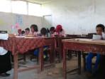 Bahasa-Indonesia-kelas-10-halaman-88-Siapa-yang-mengajukan-permintaan-dalam-teks-tersebut.jpg