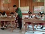Bahasa-Indonesia-kelas-11-halaman-86-Berdasarkan-cerpen-Sungai-karya-Nugroho-Notosusanto.jpg