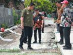 Bupati-Klaten-Hamenang-dan-Benny-Indra-Ardhianto-sidak-perbaikan-jalan.jpg