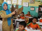 GURU-Sri-Mulyati-guru-kelas-5-S-ppg-prajabatan.jpg