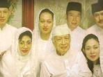 Inilah-7-momen-kebersamaan-anak-anak-Soeharto-dan-Ibu-Tien-dari-kecil-hingga-dewasa.jpg
