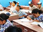 Kimia-kelas-11-halaman-79-Natrium-hidroksida-bereaksi-dengan-asam-fosfat-membentuk-natrium-fosfat.jpg